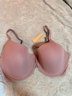 SKIMS Seamless Molded Bra in Dusty Rose